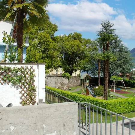 Semesterbostad Holiday Home La Fiorella Brissago